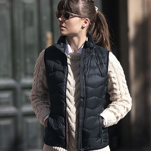Women’s Vermont – versatile down gilet Thumbnail